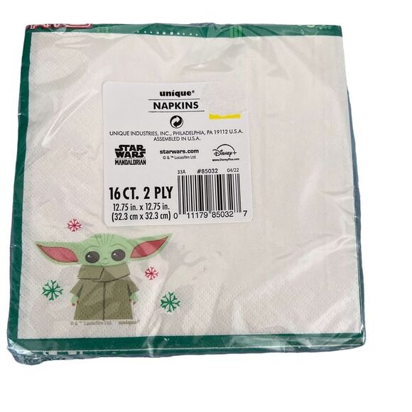 New Star Wars Mandalorian Baby Yoda Christmas Napkins 16 Count Disney Holiday - Picture 2 of 3